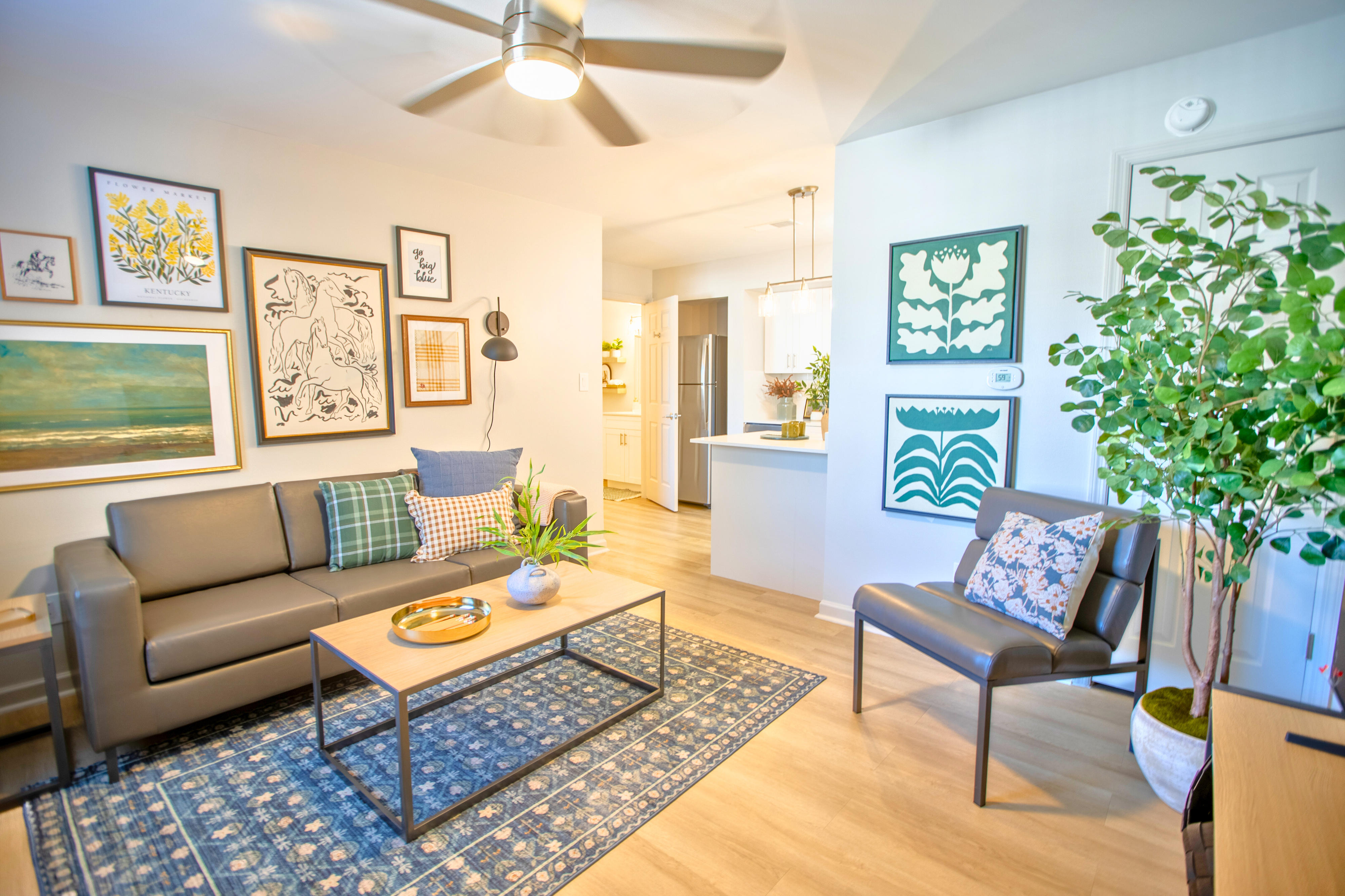 1 Bed, 1 Bath Classic Renovated 