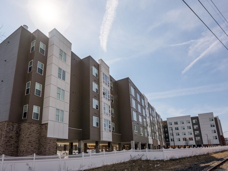 Yugo Urbana Illinois Apartments near UIUC Yugo