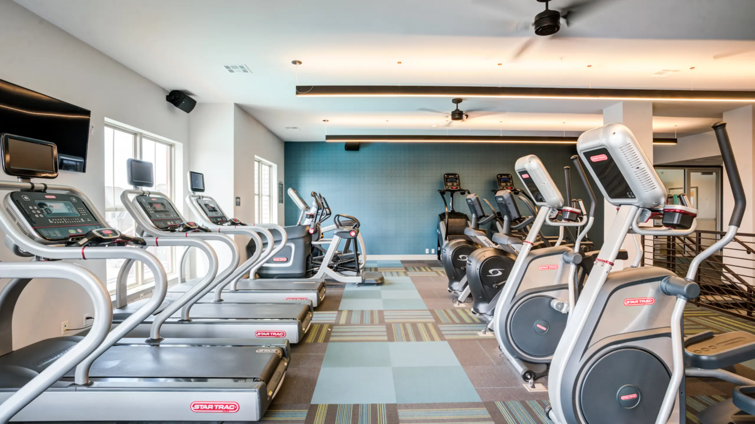 Gym at Domain (3 of 4)