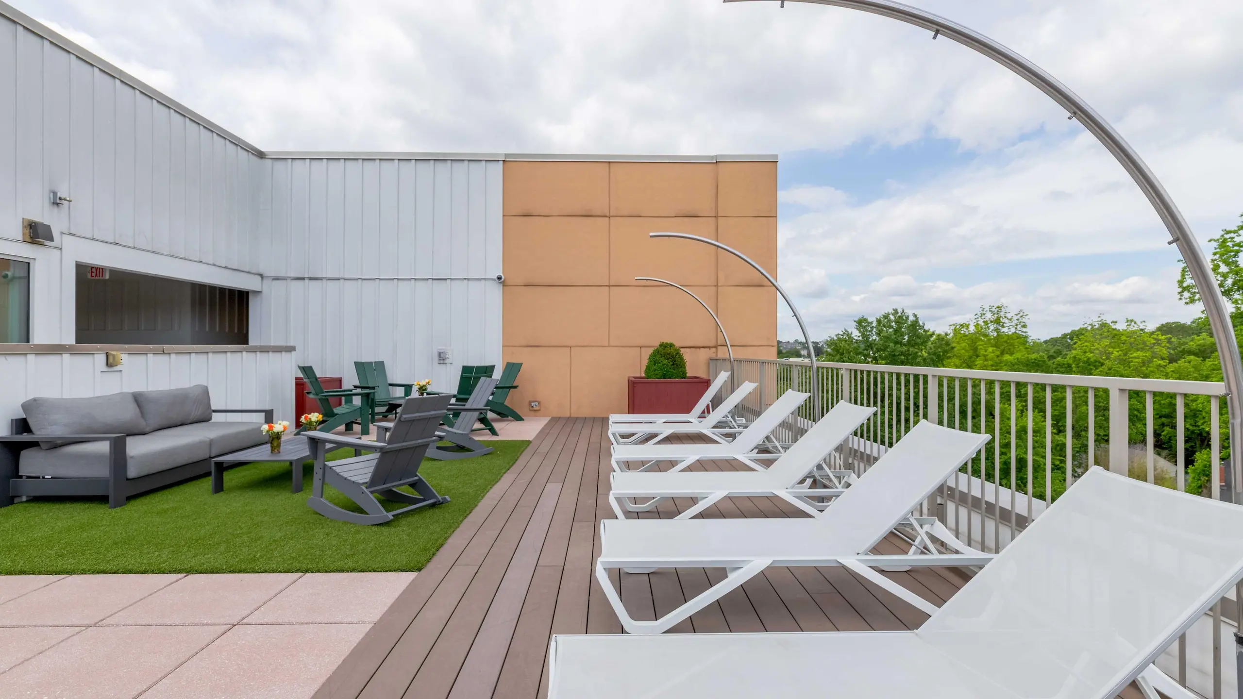 Roof deck at Dickson (2 of 4)