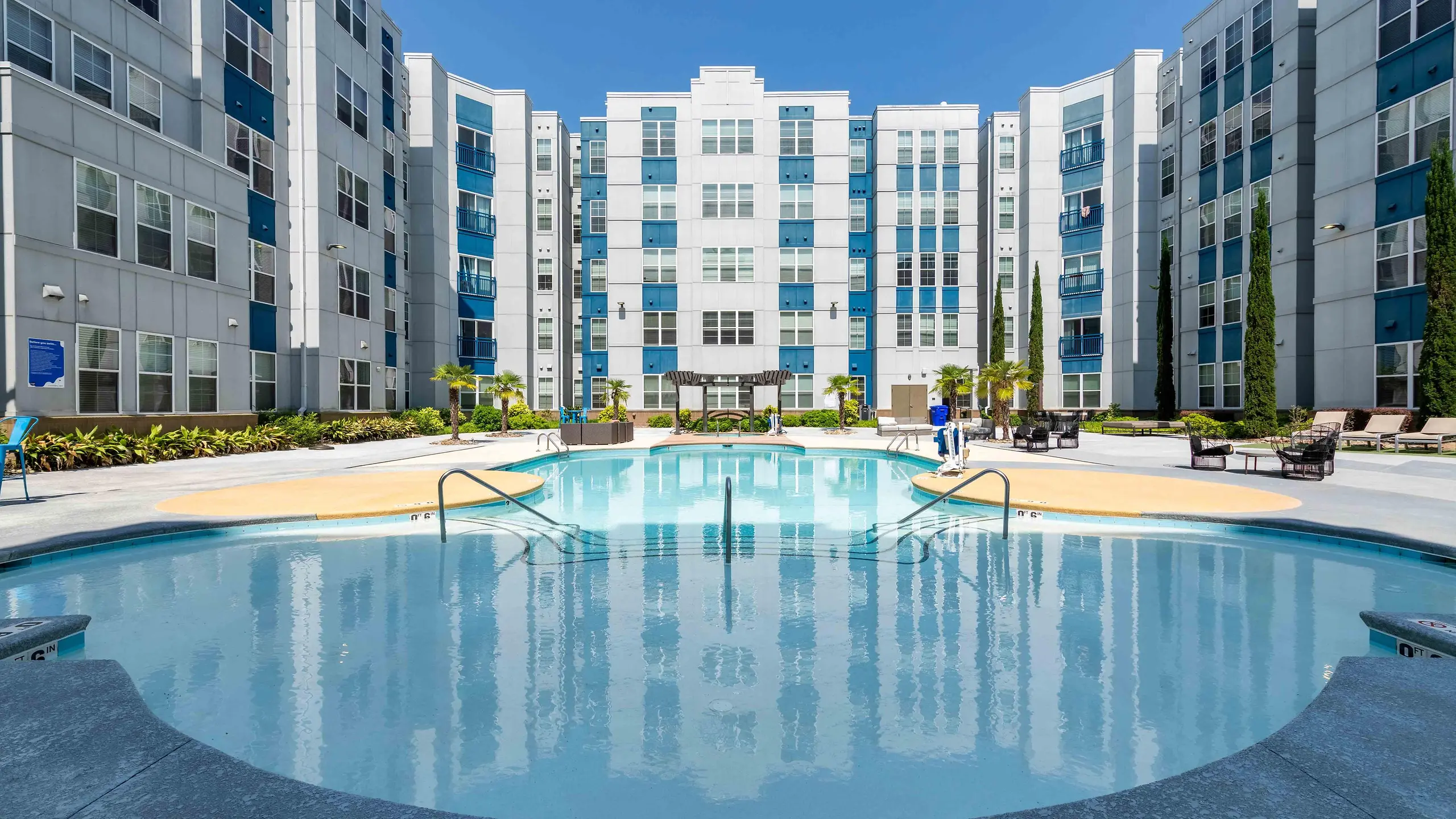 Pool at Greenville Uptown (1 of 2)