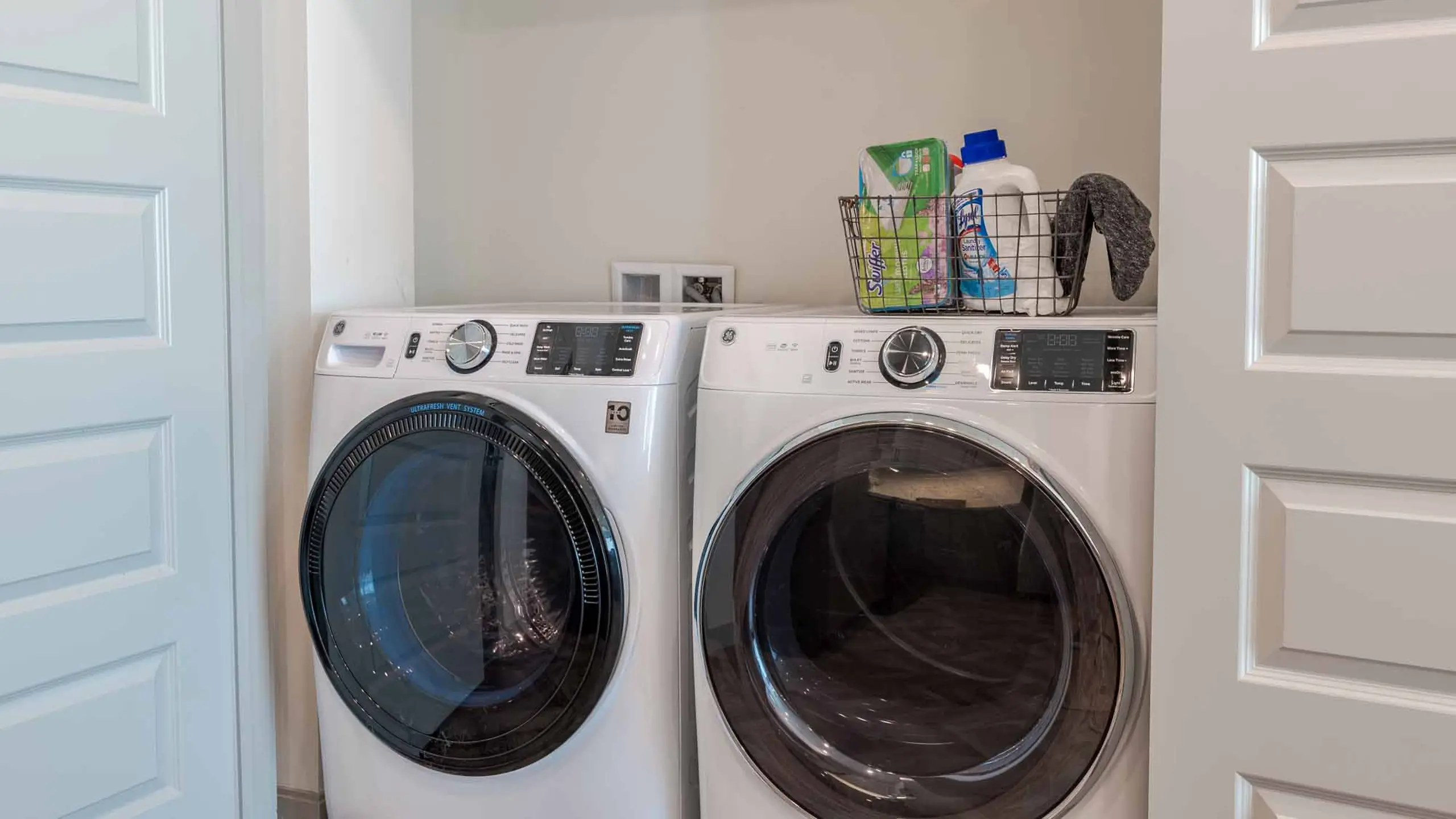 Laundry room at Yugo Urbana Illinois