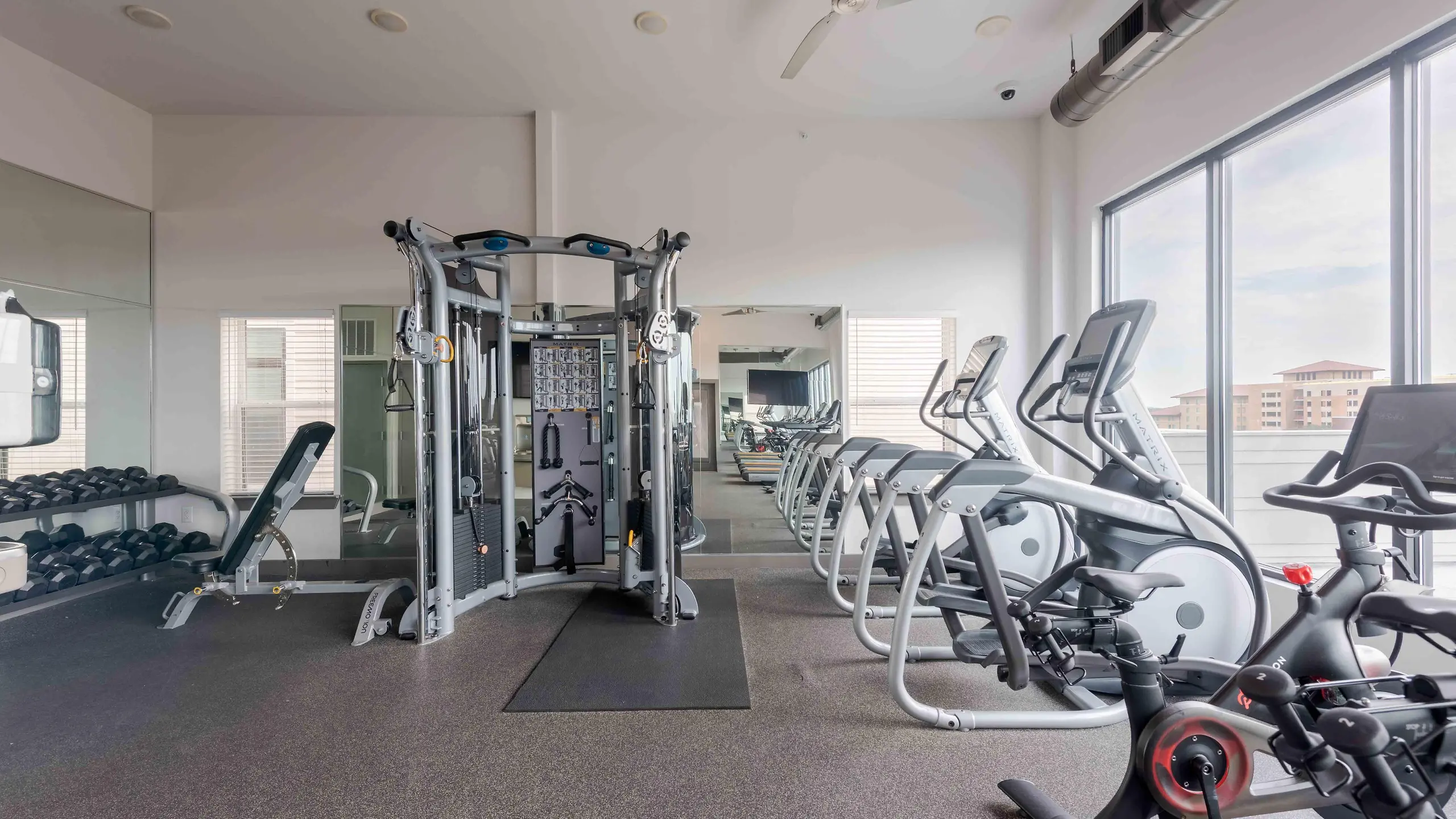Gym at Austin Nueces (2 of 3)
