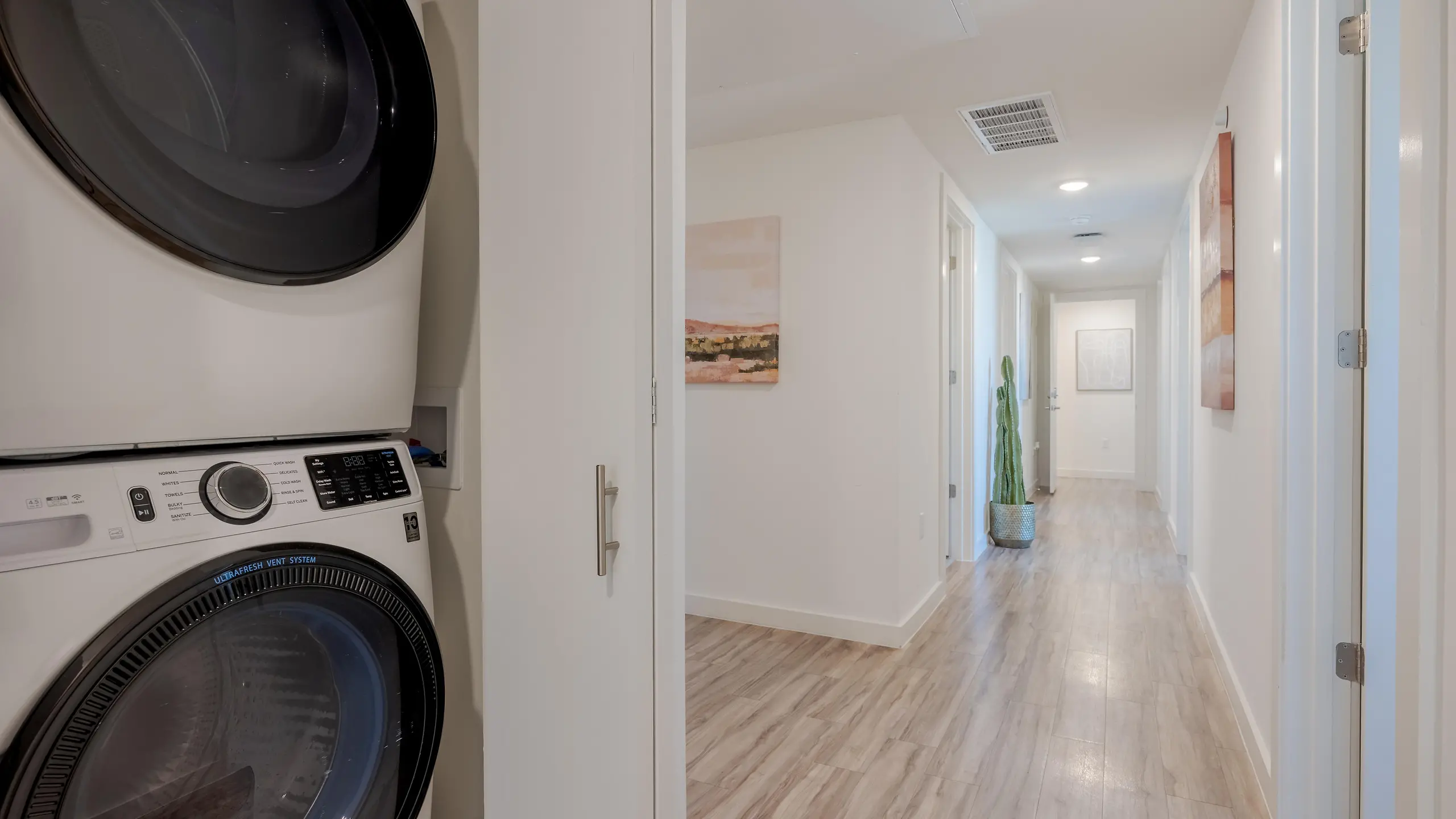 Laundry room at Austin Waterloo Student Apartment